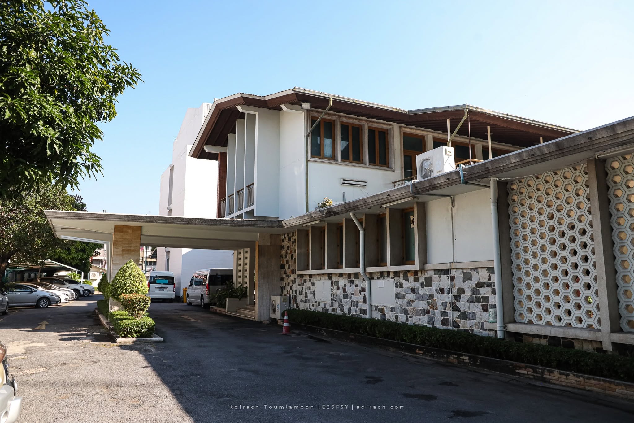 title - รู้จักกับ อาคารธนะรัชต์ หรือ อาคารบ้านจอมพลสฤษดิ์